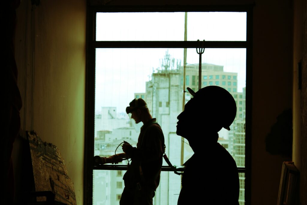 building maintenance contractors