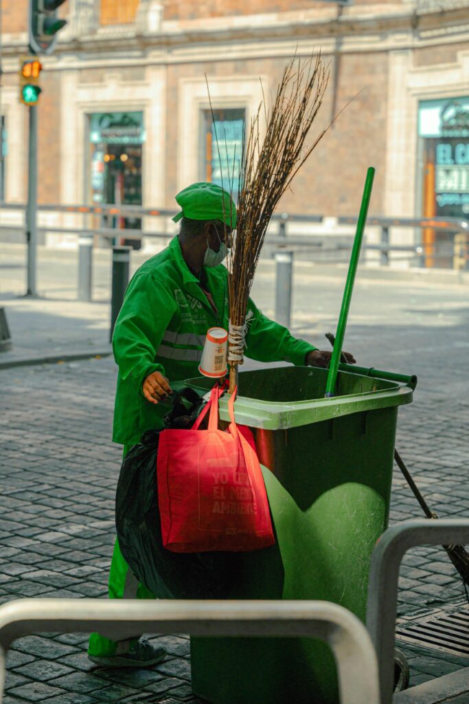 Hire Waste Cleaner in Annapolis