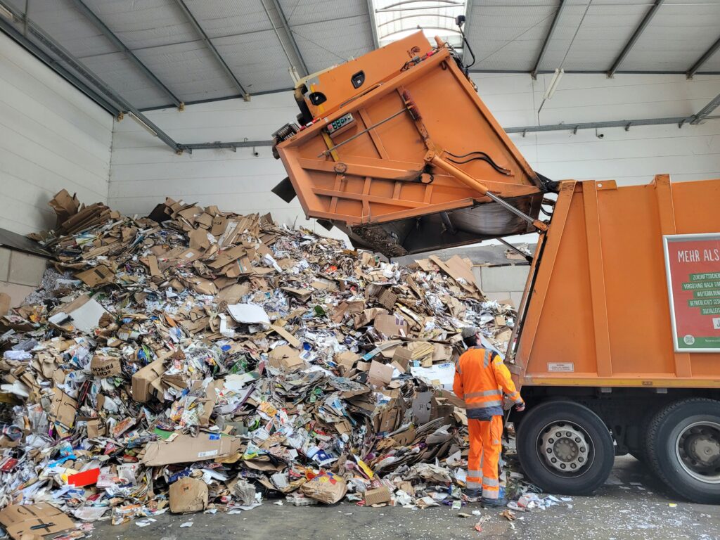 Hire Waste Cleaner in Joppatowne
