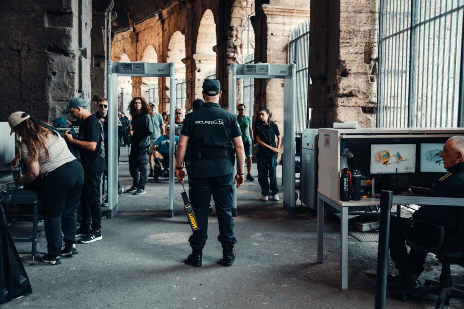 Hire Security Guard in Annapolis Neck