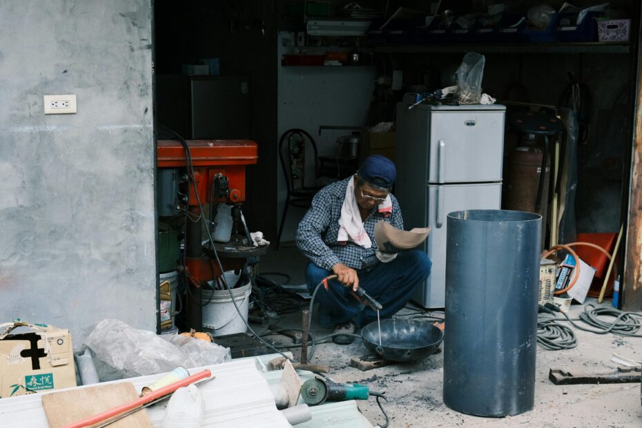 Hire Refrigerator Repair in Easton