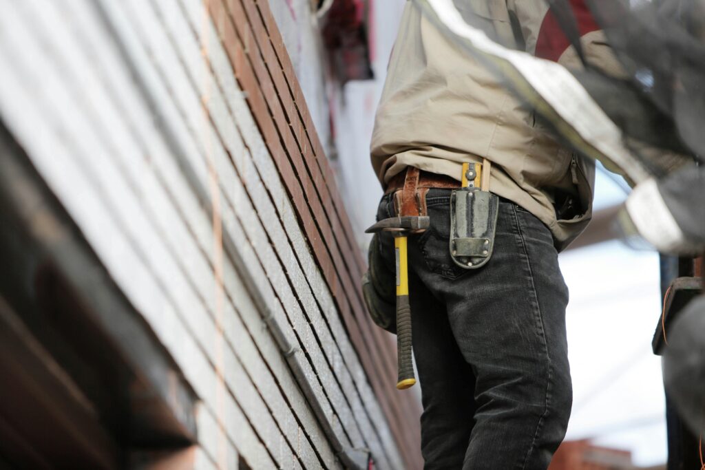 Hire Building Maintenance in Glenmont