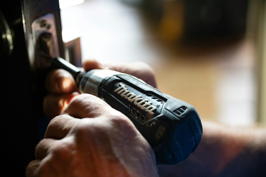 Hire Handyman in Rosaryville