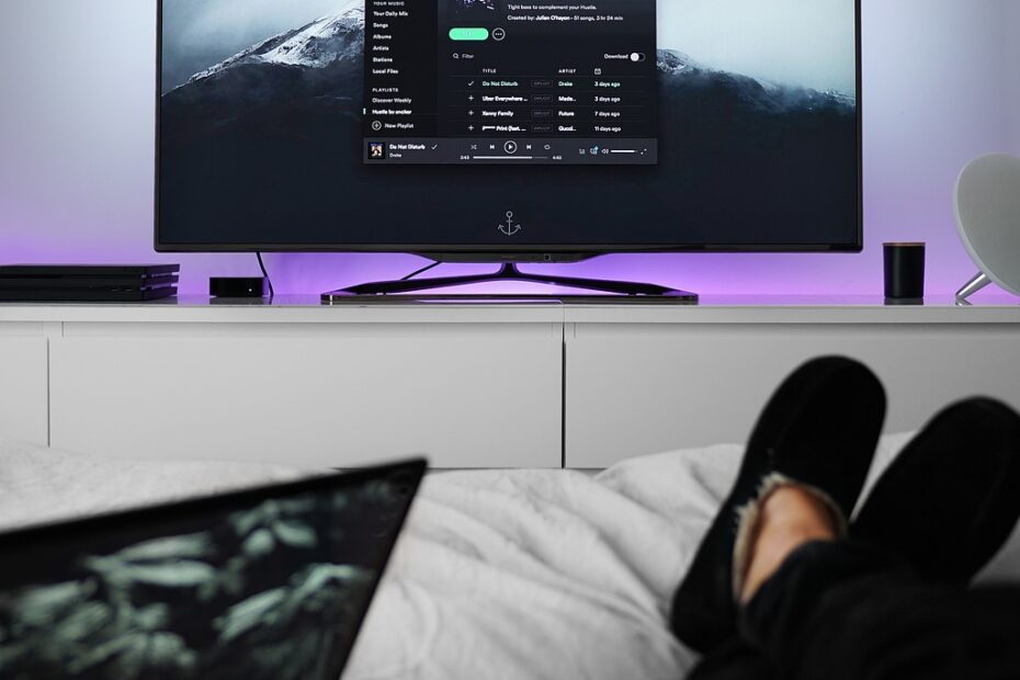 Hire TV Mount in Mitchellville